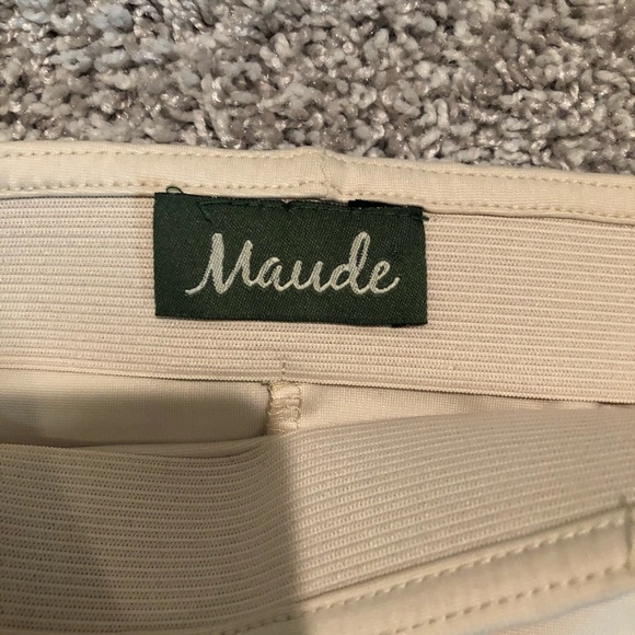 Cream Pencil Skirt w/ slit - Picture 3 of 3